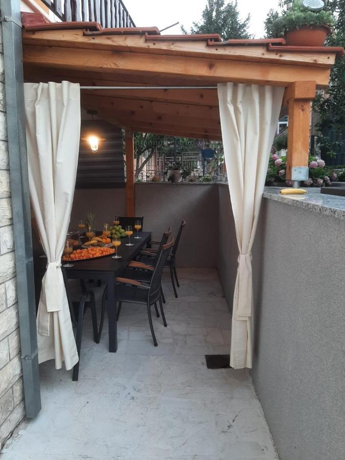 Apartment Radalj Каштела Экстерьер фото