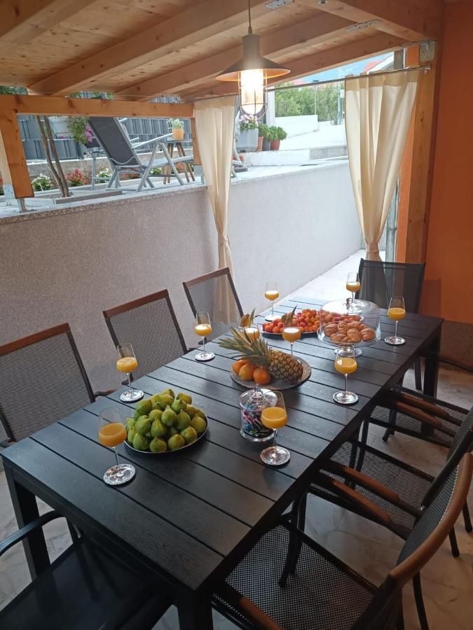 Apartment Radalj Каштела Экстерьер фото