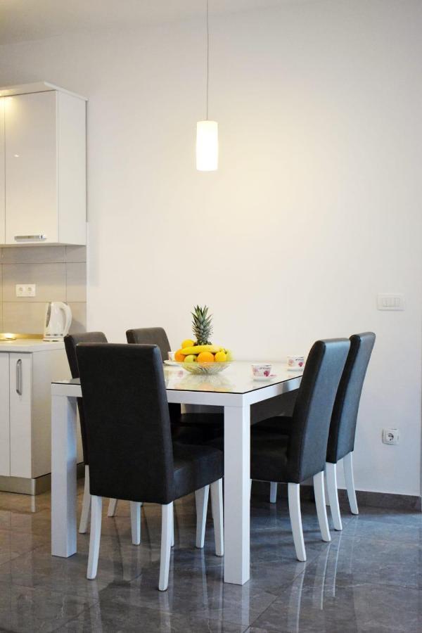 Apartment Radalj Каштела Экстерьер фото