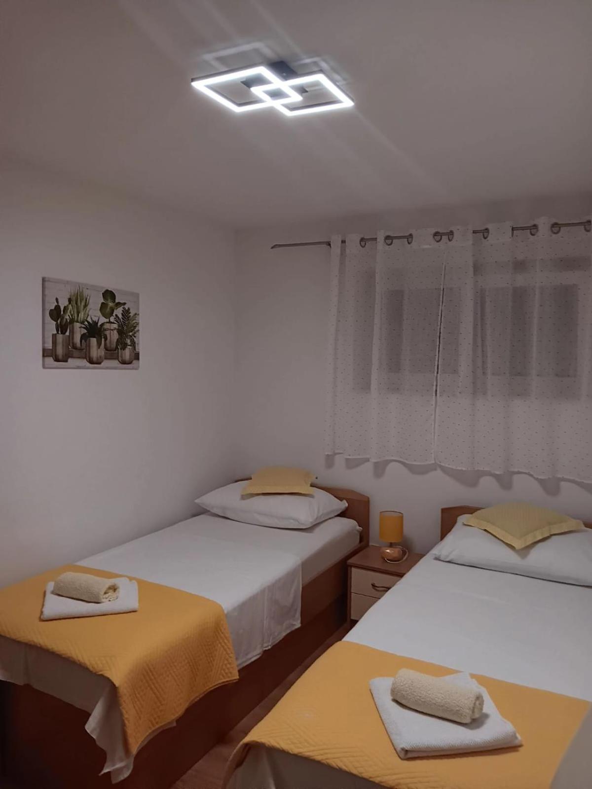 Apartment Radalj Каштела Экстерьер фото