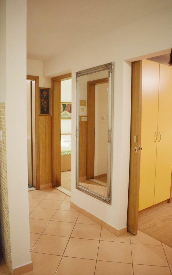 Apartment Radalj Каштела Экстерьер фото